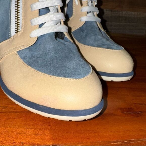 Mario Raspini blue and cream colored wedge sneakers. Size 39 (8.5-9) - Picture 3 of 11